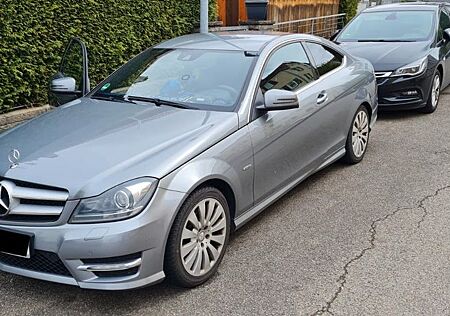 Mercedes-Benz C 250 Sport Coupé Autom. Sport