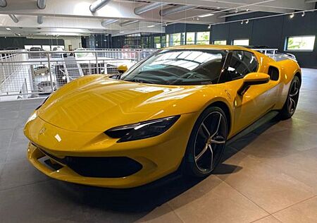 Ferrari 296 GTB Giallo Daytona Kamr. Lift AFS Navi LED
