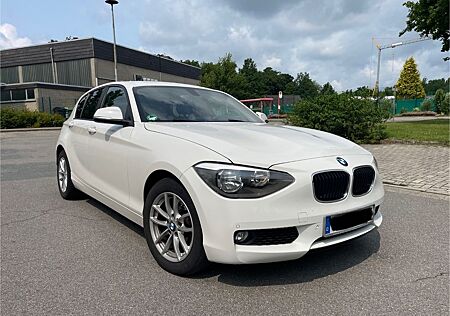 BMW 116d -SHZ~KLIMAAUT.~PDC~BREMSEN NEU