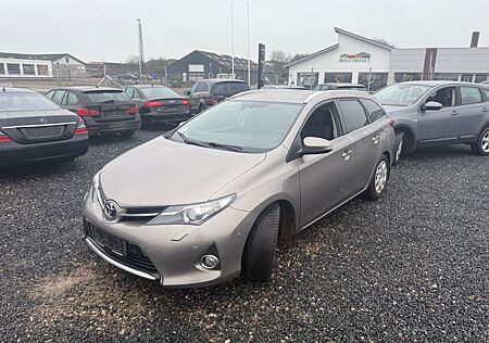 Toyota Auris Touring Sports 2,0-l-D-4D S/S Comfort
