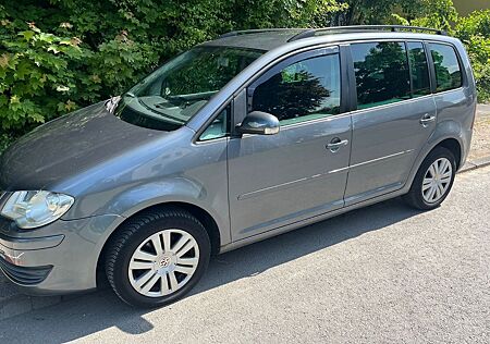 VW Touran Volkswagen 2.0 EcoFuel Erdgas top