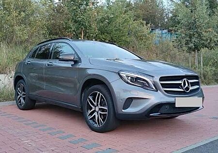 Mercedes-Benz GLA 200 Urban - Automatik