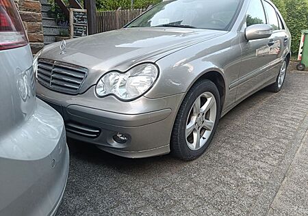 Mercedes-Benz C 180 KOMPRESSOR AVANTGARDE Avantgarde