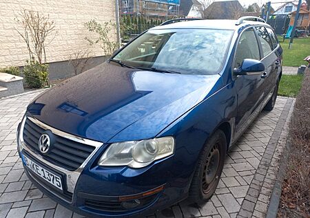 VW Passat Volkswagen 1.6 Trendline Trendline