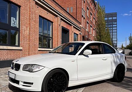 BMW 120i Coupé -
