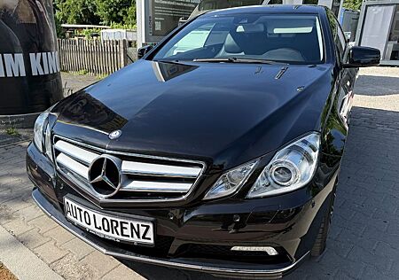 Mercedes-Benz E 250 Coupe *Automatik*Klimaautomatik* NAVI