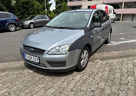 Ford Focus 1.4 Ambiente Ambiente