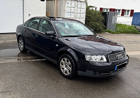 Audi A4 2.0 multitronic -