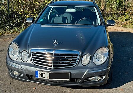 Mercedes-Benz E 200 KOMPRESSOR T AVANTGARDE Avantgarde