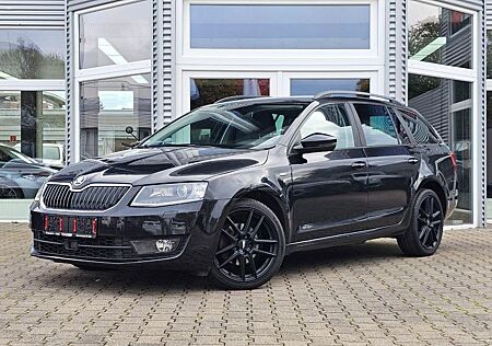 Skoda Octavia Combi Joy ACC SHZ AHK Navi PDC 8 Fach