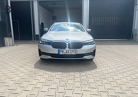 BMW 530e A -