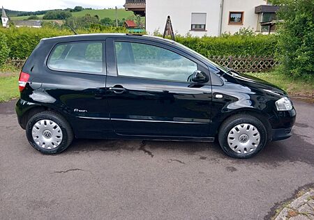 VW Fox Volkswagen 1.2 Fresh erst 31Tkm 1.Hd.