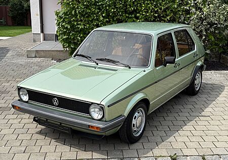 VW Golf Volkswagen 1 GLS Automatik 1.6, 51 kW, Oldtimer