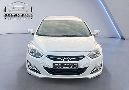 Hyundai i40 Style Limo*NAVI*RFK*KLIMA*LMF*MFL*SHZ*LEDER*