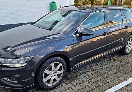 VW Passat Variant Volkswagen 1.5 TSI OPF DSG Elegance Vari...