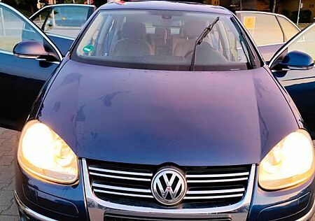 VW Jetta Volkswagen 1.6 FSI Comfortline Comfortline