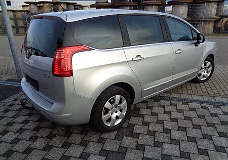 Peugeot 5008 1.6 Active 120 VTi Active
