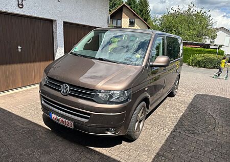 VW T5 Transporter Volkswagen Bus Multivan Special