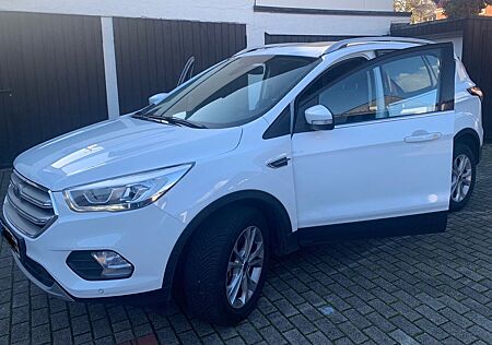 Ford Kuga 1,5 EcoBoost 4x4 129kW Titanium Autom. ...