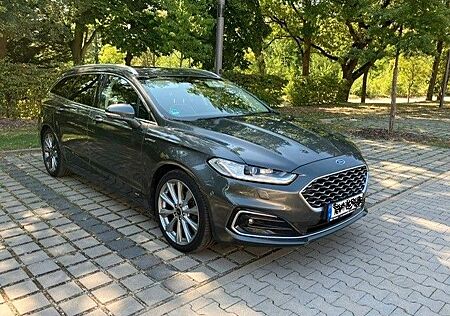 Ford Mondeo 2,0 TDCi 140kW Vignale Turn. Allr...