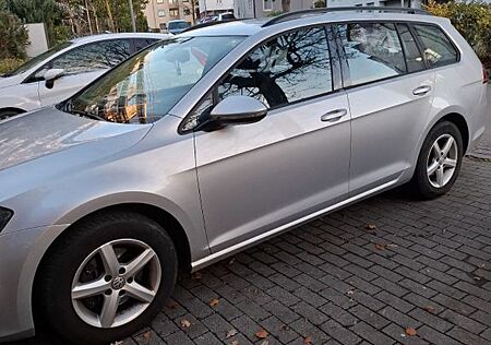 VW Golf Volkswagen 1.6 TDI BMT Trendline Variant Trendline