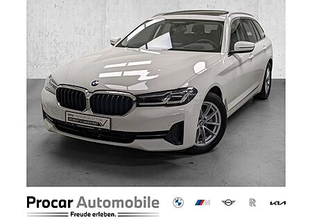 BMW 520d LivProf LASER DA+ HK Pano AHK HuD SportSitz