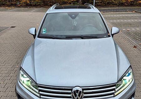 VW Touareg Volkswagen 3.0, E 6, R-Line, ACC, Luft, Pano