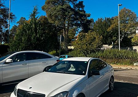 Mercedes-Benz C 250 Sport Coupé Autom. Sport