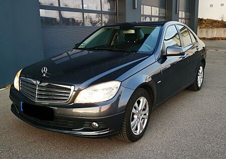 Mercedes-Benz C 200 CGI BlueEFFICIENCY Autom. -