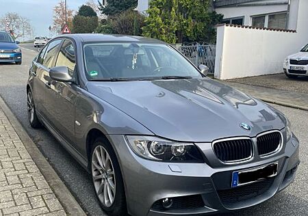 BMW 318i -