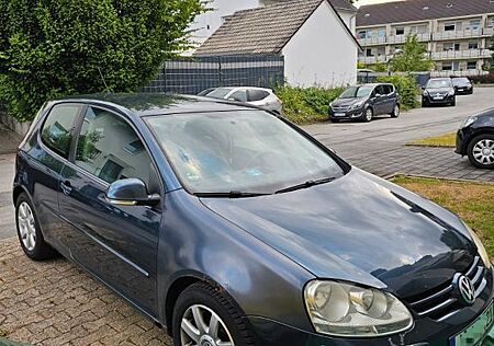 VW Golf Volkswagen 1.6 FSI