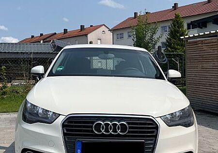 Audi A1 1.2 TFSI Attraction Attraction