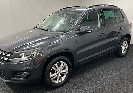 VW Tiguan Volkswagen Trend 1.4 TSI SHZ NAVI PDC TEMP AHK