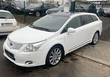 Toyota Avensis Combi Executive 2.0 Valvem. Multidrive S