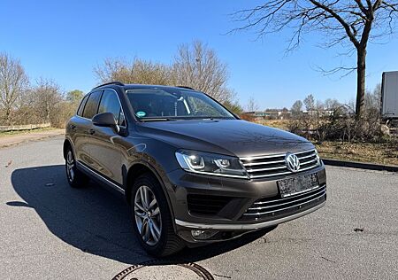 VW Touareg Volkswagen V6 TDI BMT/Start-Stopp Terrain Tech 4Mot