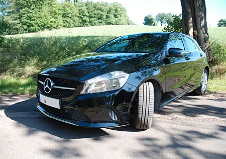 Mercedes-Benz A 160 - Style Paket, Navi, Klima, 8fach