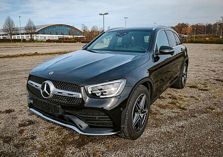 Mercedes-Benz GLC 220 d 4Matic Garantie Pano AMG AHK LED 8fach