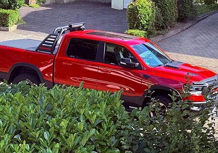 Dodge RAM "REBEL" Sondermodel Top gepflegt