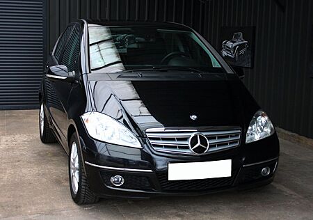 Mercedes-Benz A 160 AVANTGARDE BlueEFFICIENCY, Automatik,Klima