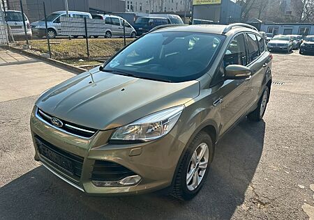 Ford Kuga 2.0 TDCi Titanium*Aut*Leder*Navi*R-Cam*Top
