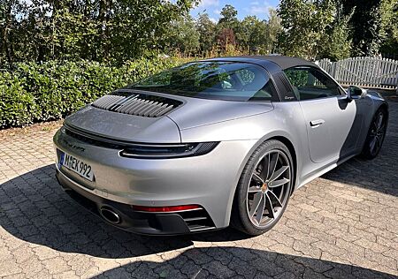 Porsche 992 Targa 4 GTS 911 MwSt/Garantie/ Service neu