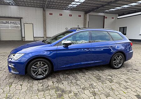 Seat Leon ST FR Black Matt Edition 1.HAND/PANORAMA