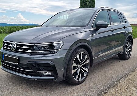 VW Tiguan Volkswagen 2.0 TDI SCR 140kW DSG 4MOTION R-Line