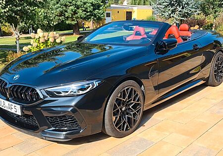 BMW M8 Cabrio Competition B&W, Driver`s Package