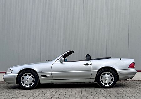 Mercedes-Benz SL 320 aus 1.Hand ,Facelift mit Stoffsitze!