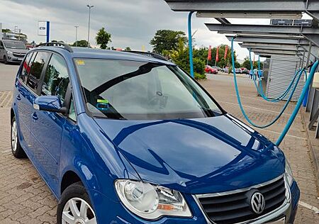 VW Touran Volkswagen 2.0 TDI Trendline Klimaaut Anhängerkuppl.