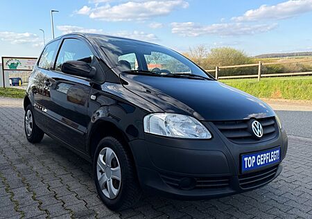 VW Fox Volkswagen Basis, 75PS, Benzin, Schiebedach, TÜV NEU