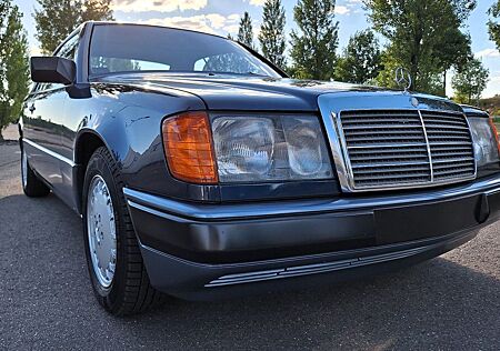 Mercedes-Benz CE 300 mit H-Kennzeichen