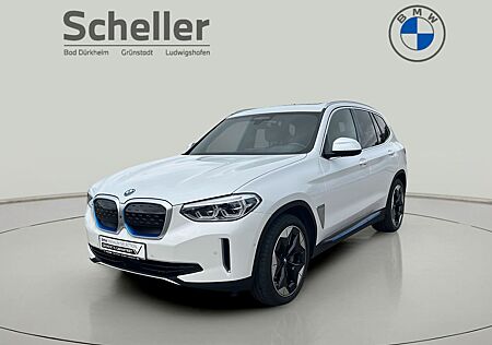 BMW iX3 Gestiksteuerung WLAN AHK Shz