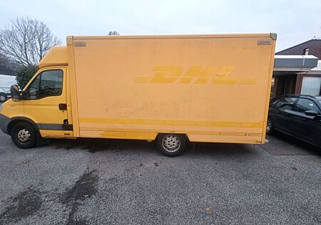 IVECO Daily DHL Koffer Kasten
